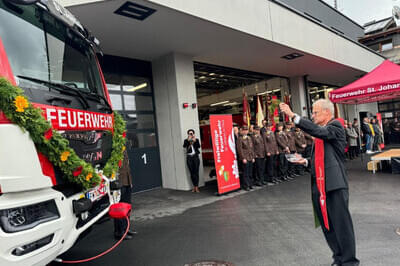 Feuerwehrzubau feierlich eröffnet Bild 14