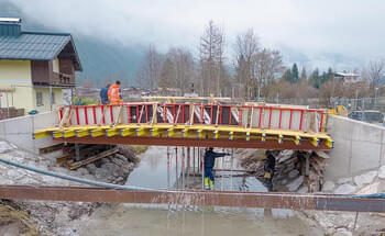 Drei-neue-Bruecken-errichtet