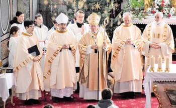 Gottesdienst-mit-Erzbischof-Lackner