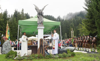 Ein-Friedensengel-fuer-St.-Johann