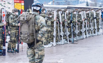 Soldaten-im-Einsatz-auf-der-Streif