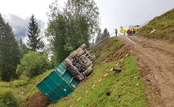 Arbeitsunfall-LKW-Absturz-im-Gemeindegebiet-Kirchberg