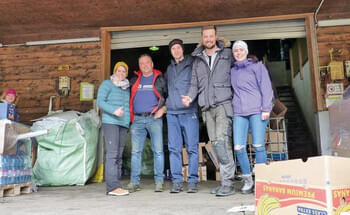 Humanitaere-Hilfe-fuer-die-Ukraine-sechs-Lkw-aus-dem-Bezirk