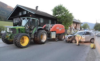 Verkehrsunfall-in-Brixen-im-Thale